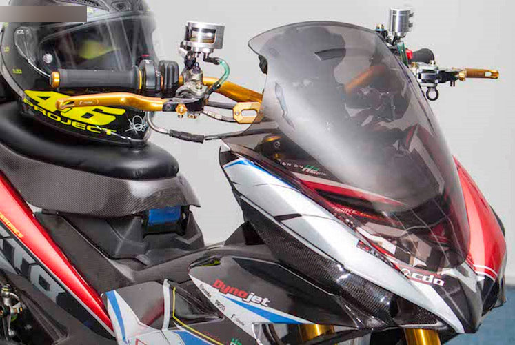 Xế nổ Yamaha Exciter 150 độ môtô phân khối lớn tại VN